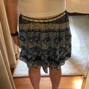 Detailed summer skirt, fllowy